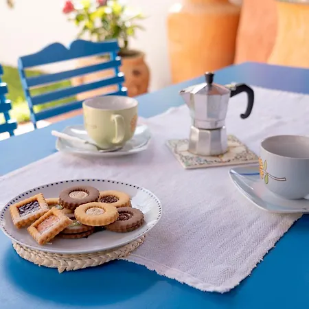 Casa Con Giardino Adiacente A Parco * オロゼーイ
