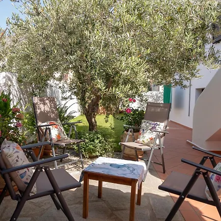 Casa Con Giardino Adiacente A Parco アパート オロゼーイ